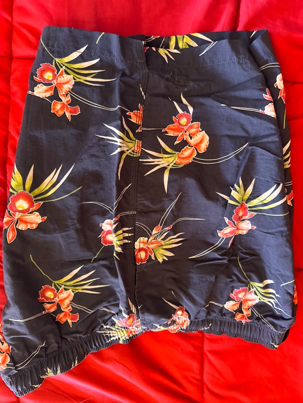 FOUR pair Men’s swim trunks - Picture 5 of 12